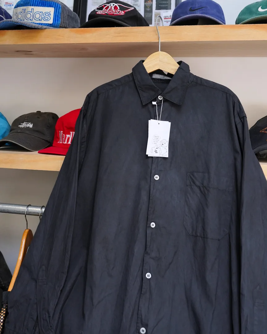 SOLID BLACK LONG SLEEVE OVERSIZED BUTTON-UP SHIRT